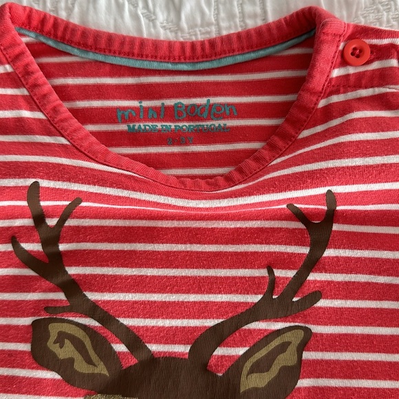 Mini Boden Red and White Striped Reindeer Long Sleeve Tee Size 2/3T. EUC. - Picture 3 of 4